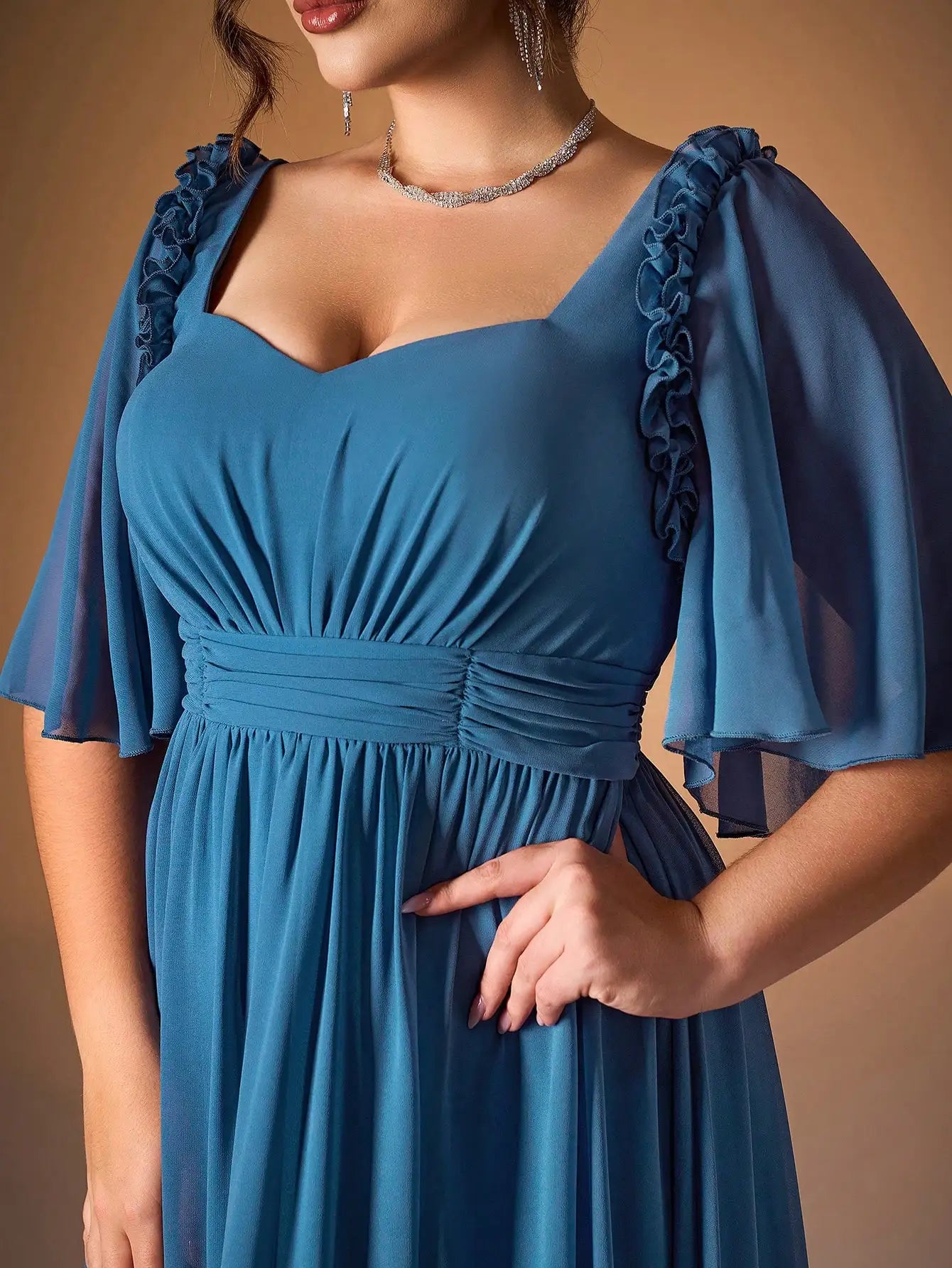 Mgiacy's new V-neck ruffled pleated pearl chiffon mid-sleeved wide-swing high-end evening dress