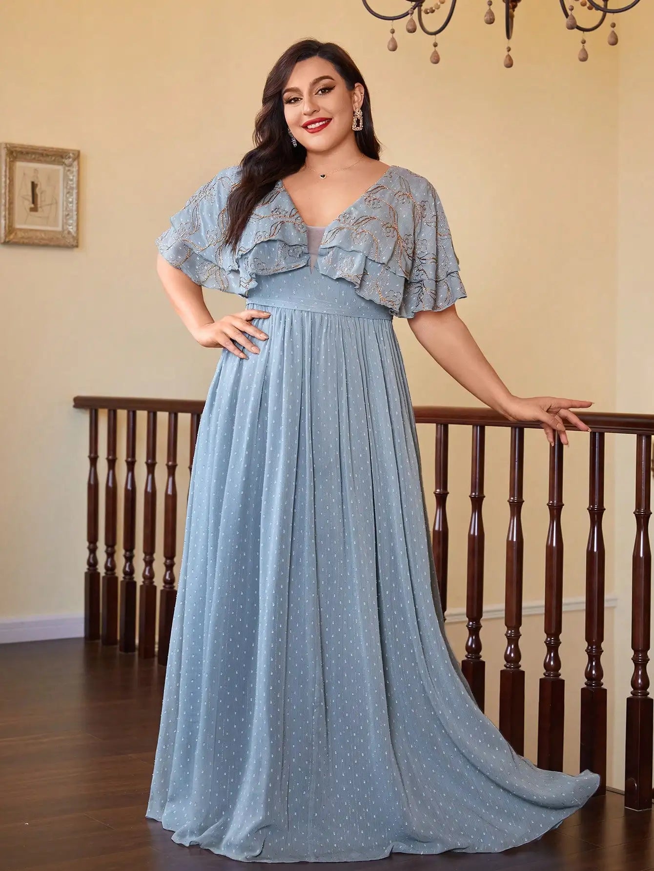 V-neck, double-layered shawl sleeves, chiffon, gold thread embroidery, large hem, bright silk long dress